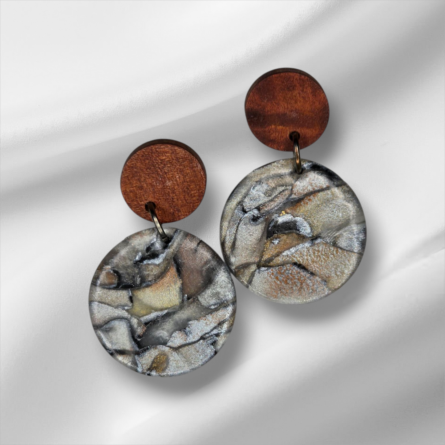 Metal Colored Round With Wood Top Earrings